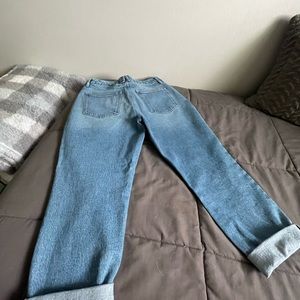 Good American cropped jeans